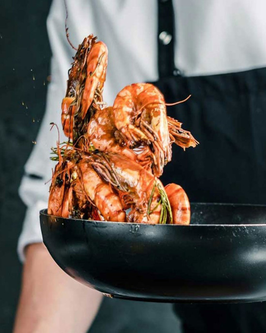 Grilled Spot Prawns With Garlic Sauce Cooked