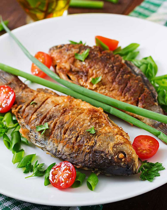 Grilled Fried Fish And Fish Creamed Salad Box